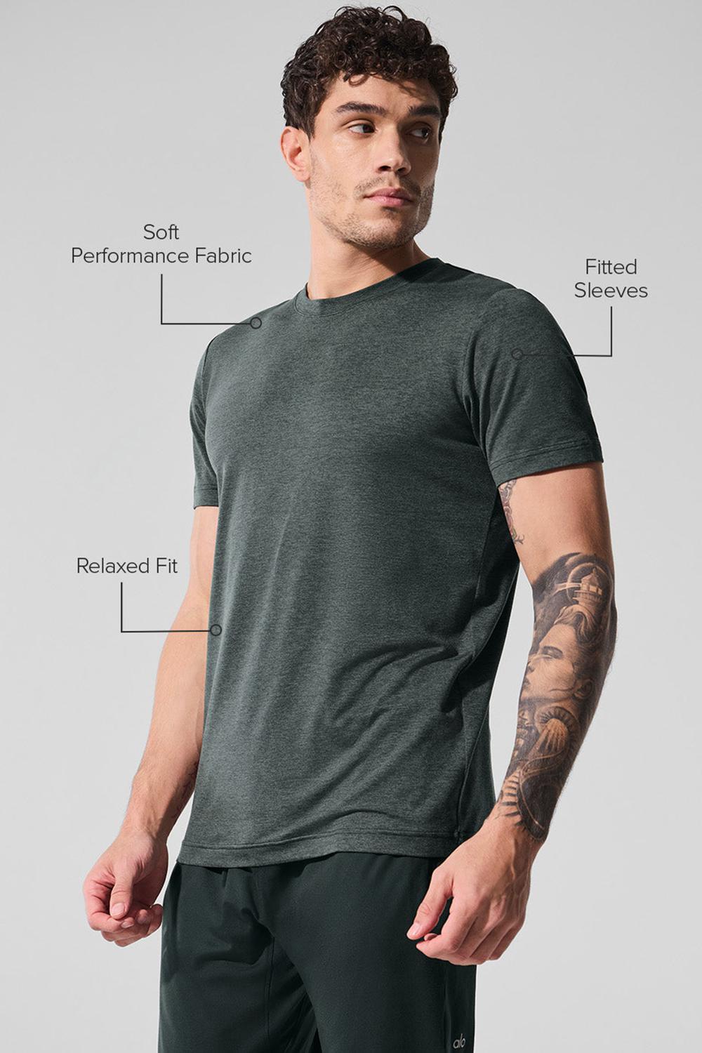 Alo Yoga Conquer Reform Crewneck Miesten Short Sleeve Vihreä | Suomi  0738-ORZUH