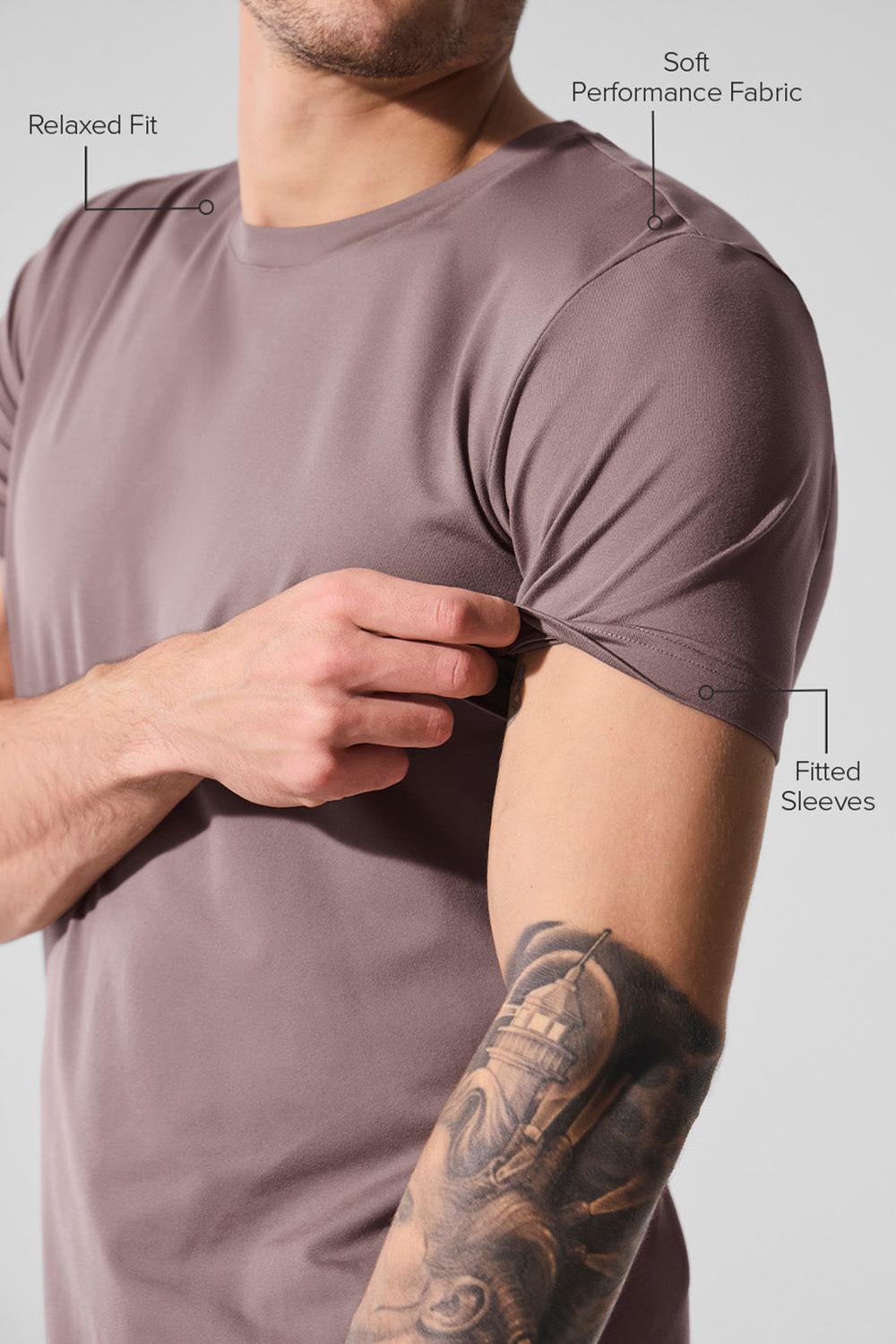 Alo Yoga Conquer Reform Crewneck Miesten Short Sleeve Mushroom | Suomi  9835-ZTPVQ