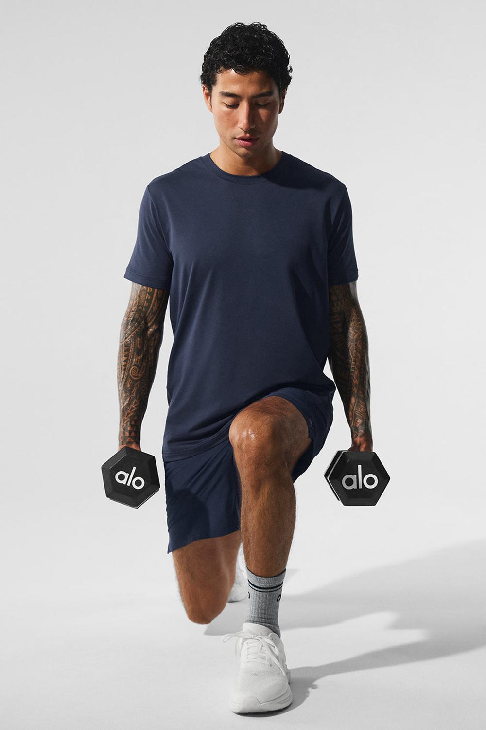 Alo Yoga Conquer Reform Crewneck Miesten Short Sleeve Laivastonsininen | Suomi  8406-IPWFG