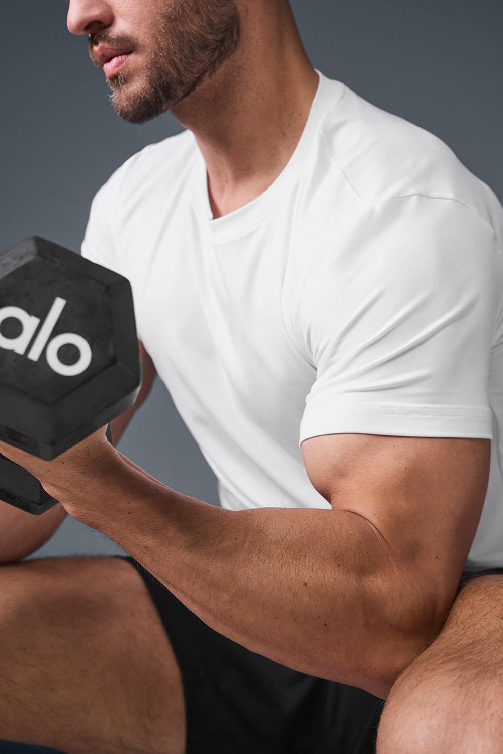 Alo Yoga Conquer Reform Crewneck Miesten Short Sleeve Valkoinen | Suomi  5630-EXLUZ