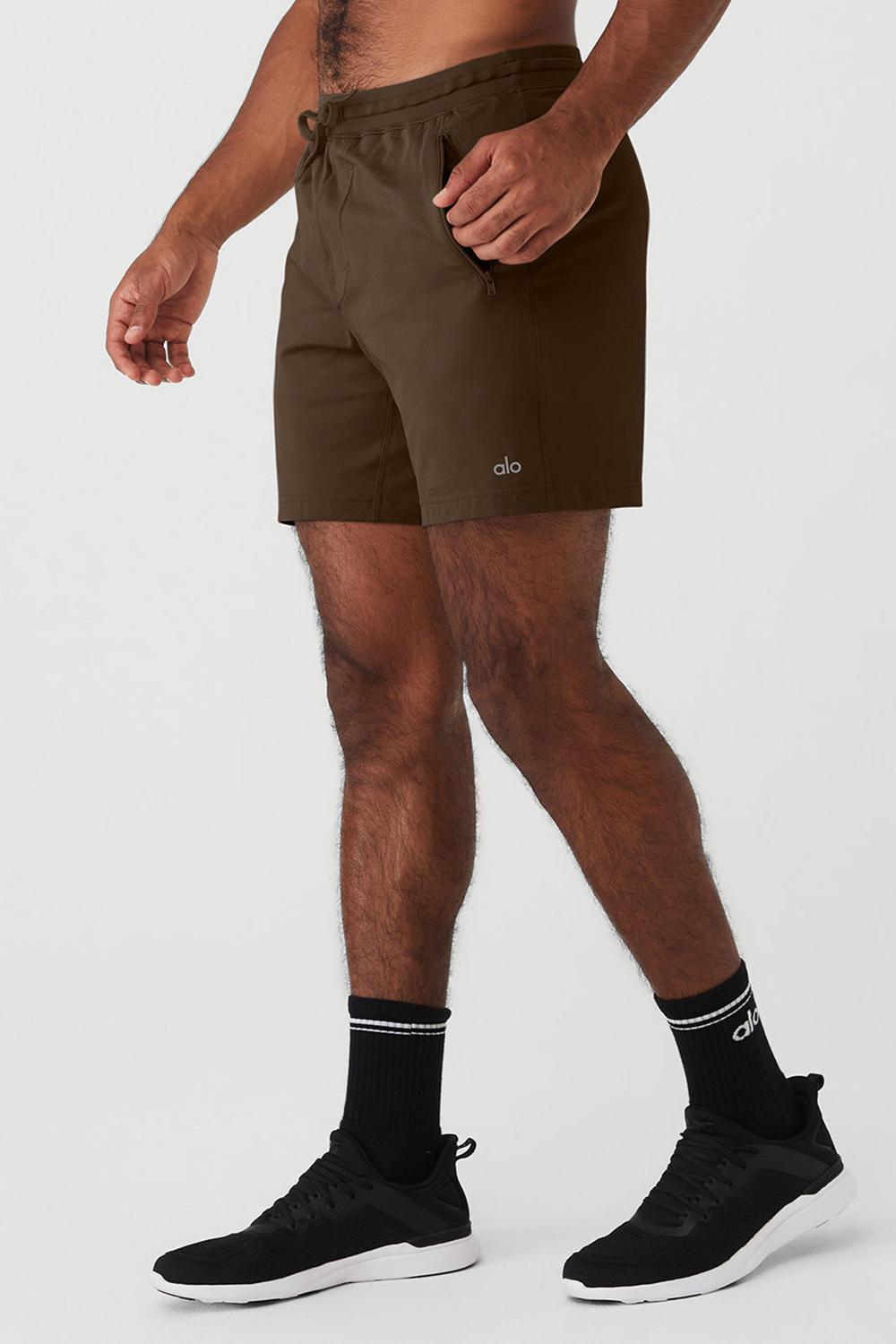 Alo Yoga Conquer Reform Miesten Shortsit Espresso | Suomi  4053-HNLYF