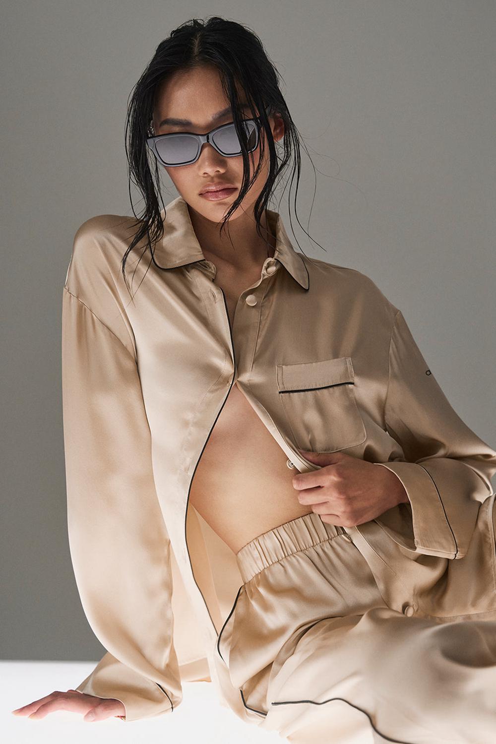 Alo Yoga Courchevel Silk Button Down Naisten Alusvaatteet Mustat | Suomi  2048-BVMFG