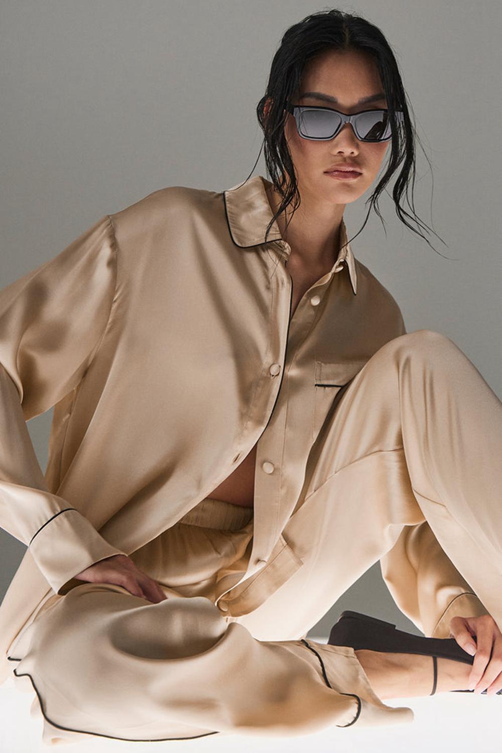 Alo Yoga Courchevel Silk Button Down Naisten Alusvaatteet Mustat | Suomi  2048-BVMFG