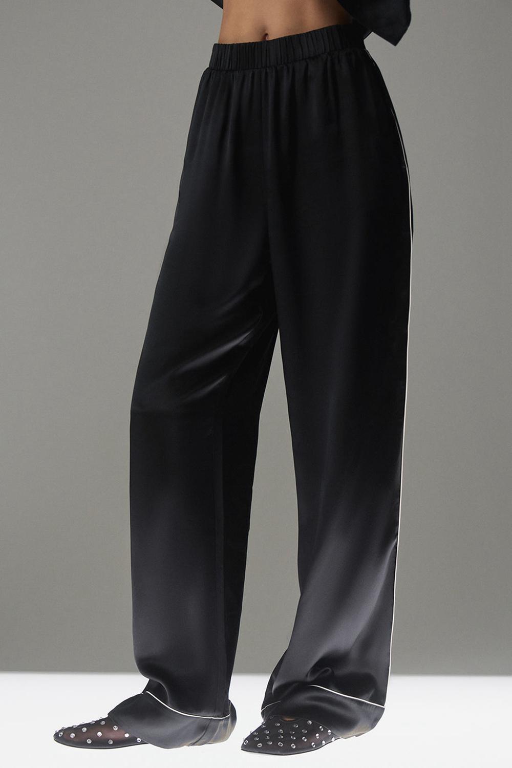 Alo Yoga Courchevel Silk Naisten Housut Mustat | Suomi  5617-SVLFZ
