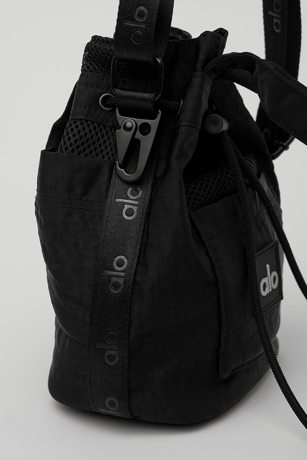 Alo Yoga Cross Body Naisten Bucket Laukut Mustat | Suomi  3018-XMNHF