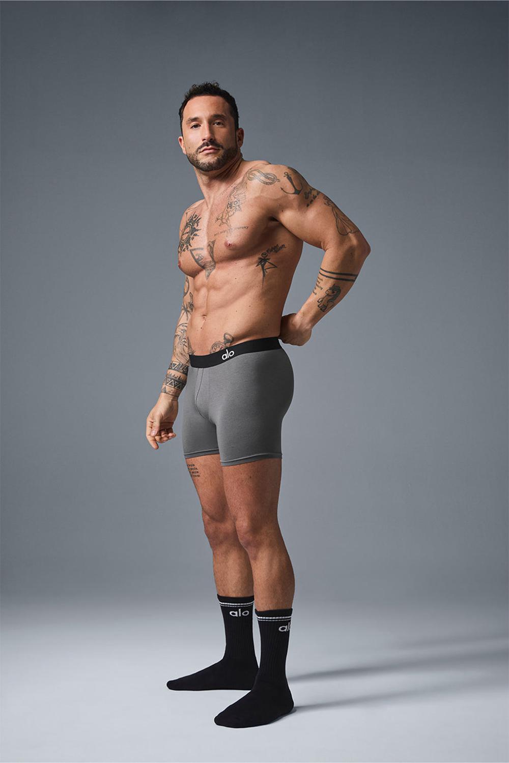Alo Yoga Day and Night Miesten Boxer Harmaat | Suomi  5719-QXPHG