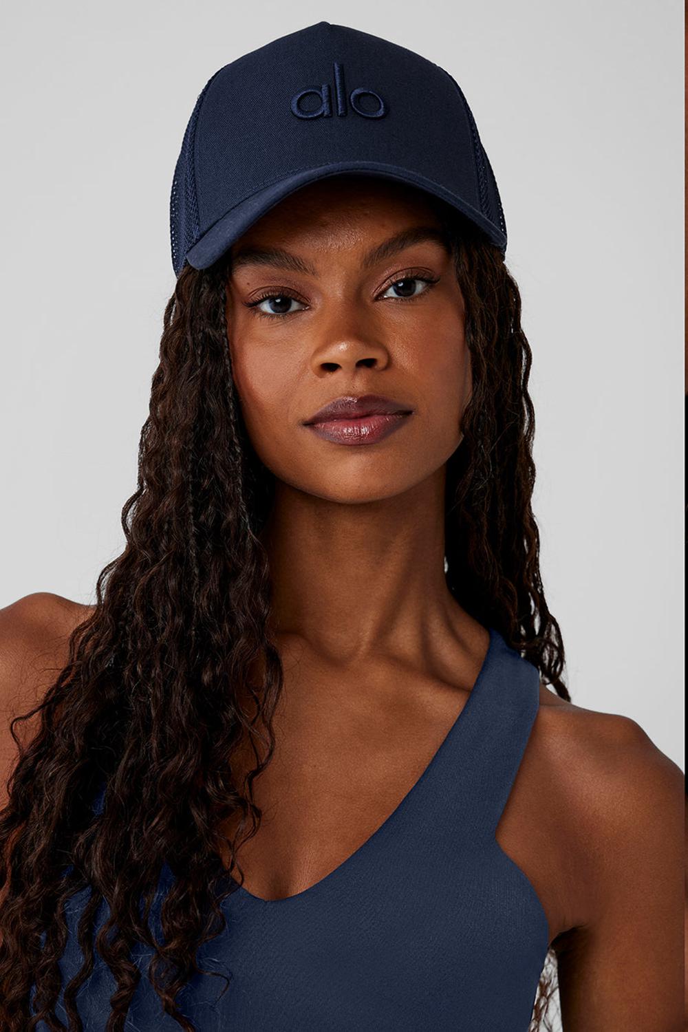 Alo Yoga District Miesten Trucker Lippis Laivastonsininen | Suomi  8907-DZGAT