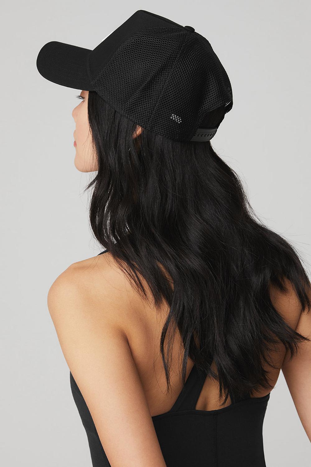 Alo Yoga District Naisten Trucker Lippis Mustat | Suomi  5961-SAYNG