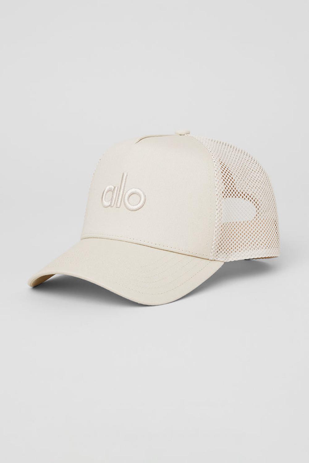 Alo Yoga District Naisten Trucker Lippis Bone | Suomi  0238-QRTGZ