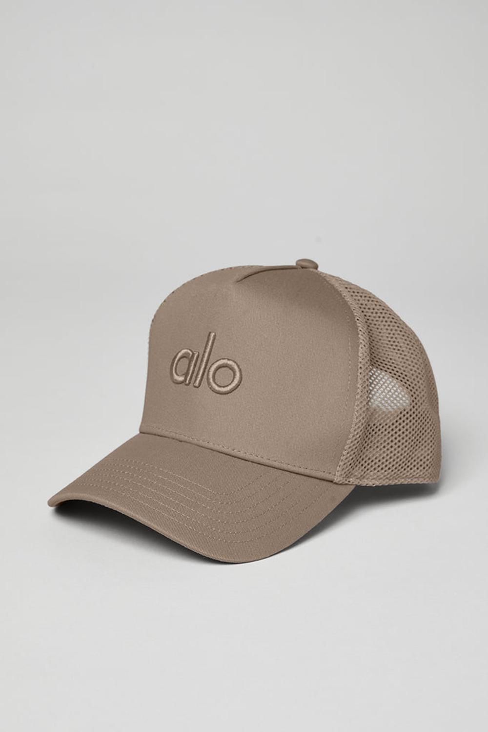 Alo Yoga District Naisten Trucker Lippis Gravel | Suomi  5162-OGEAJ