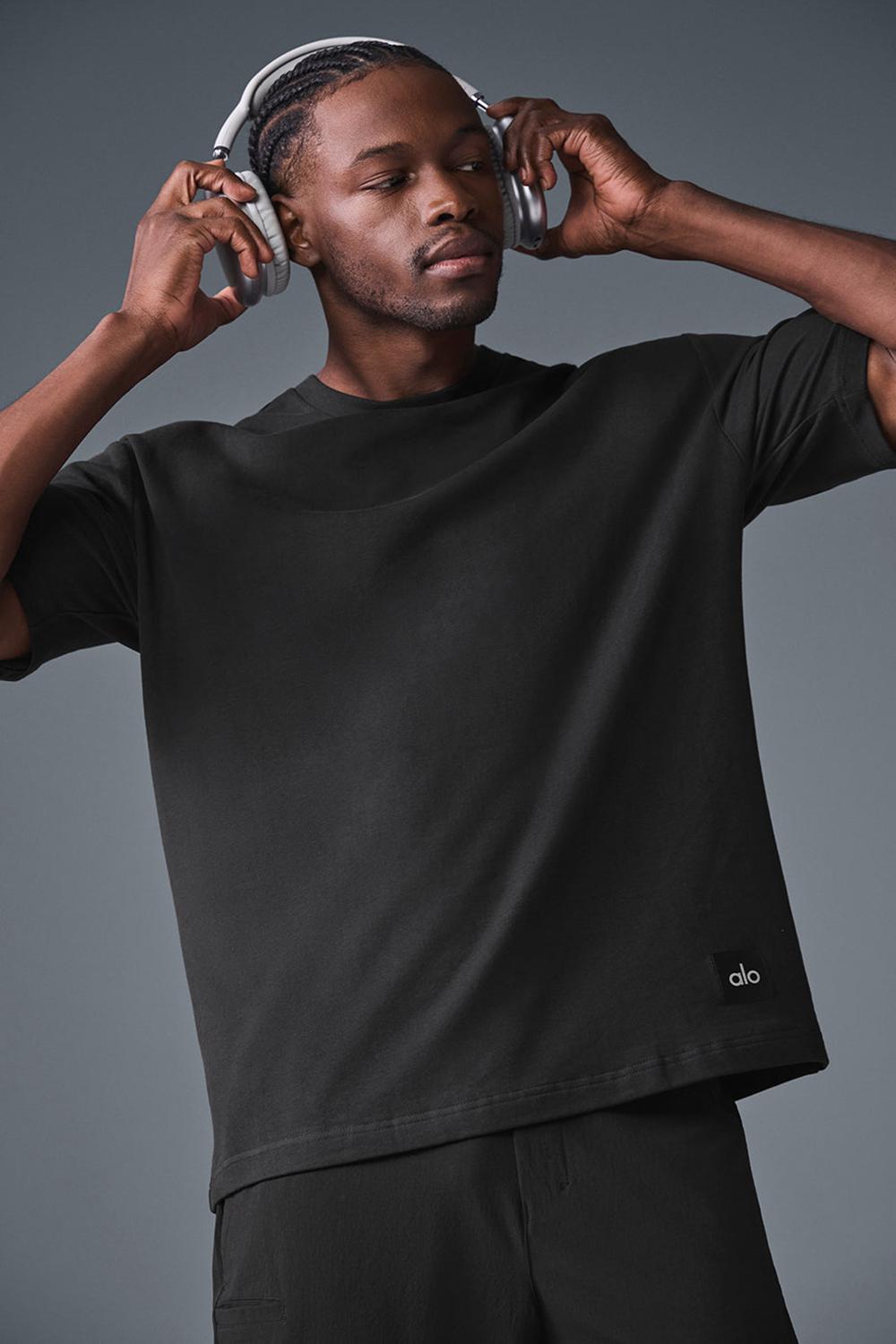 Alo Yoga Double Take Miesten Short Sleeve Mustat | Suomi  2897-DUZHV