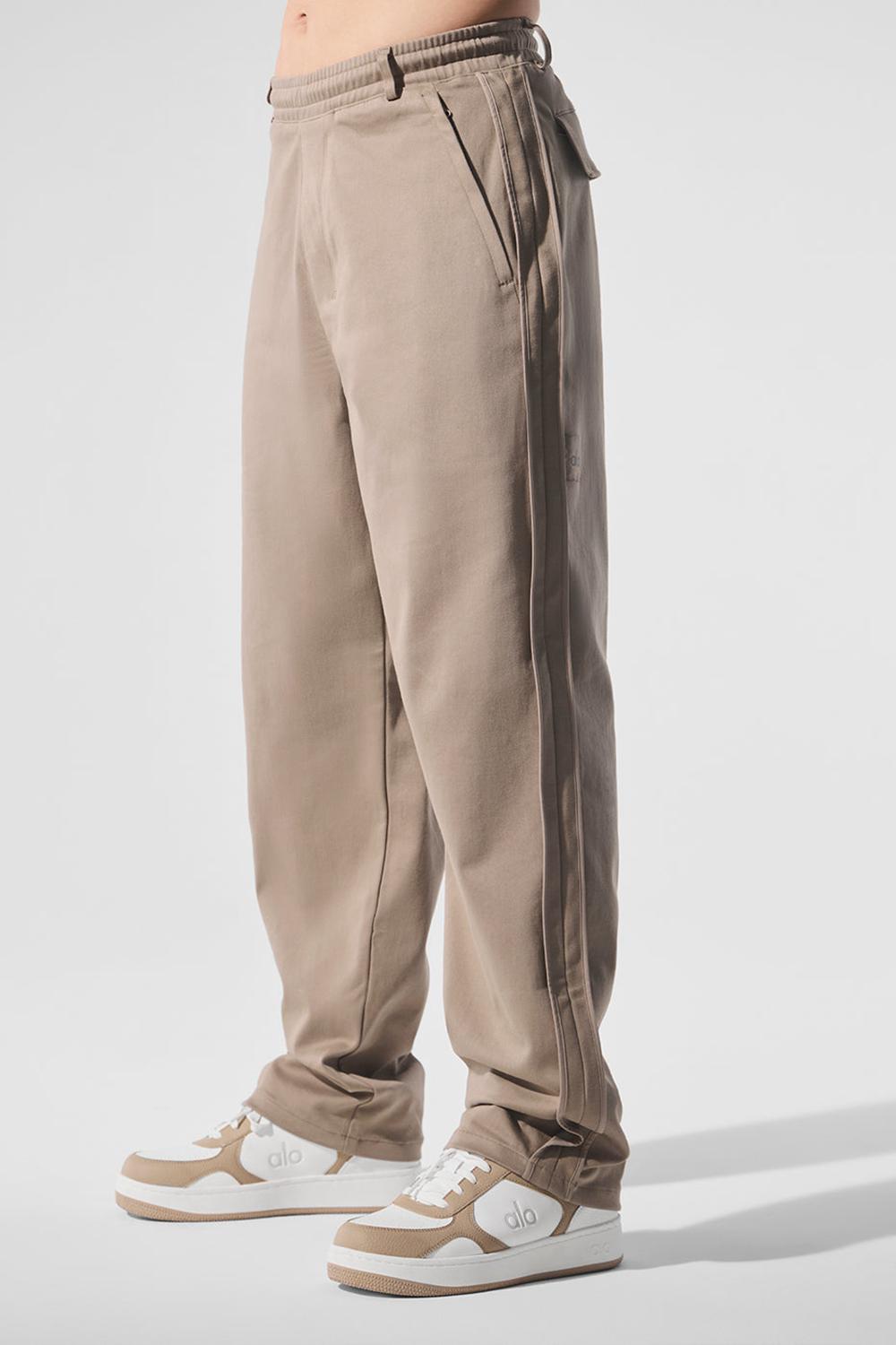 Alo Yoga Edition Sueded Straight Leg Miesten Housut Gravel | Suomi  2035-OHTPF