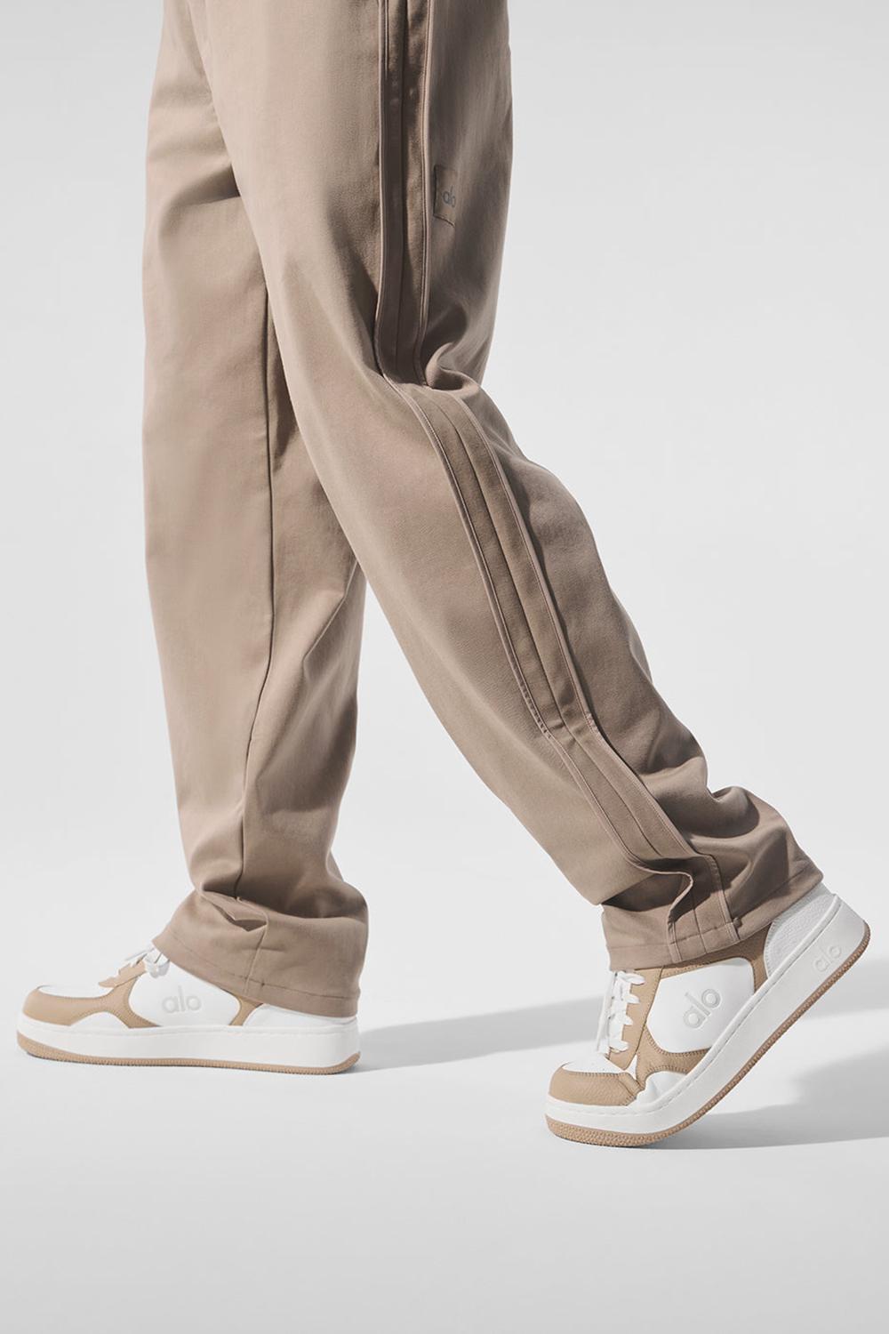 Alo Yoga Edition Sueded Straight Leg Miesten Housut Gravel | Suomi  2035-OHTPF