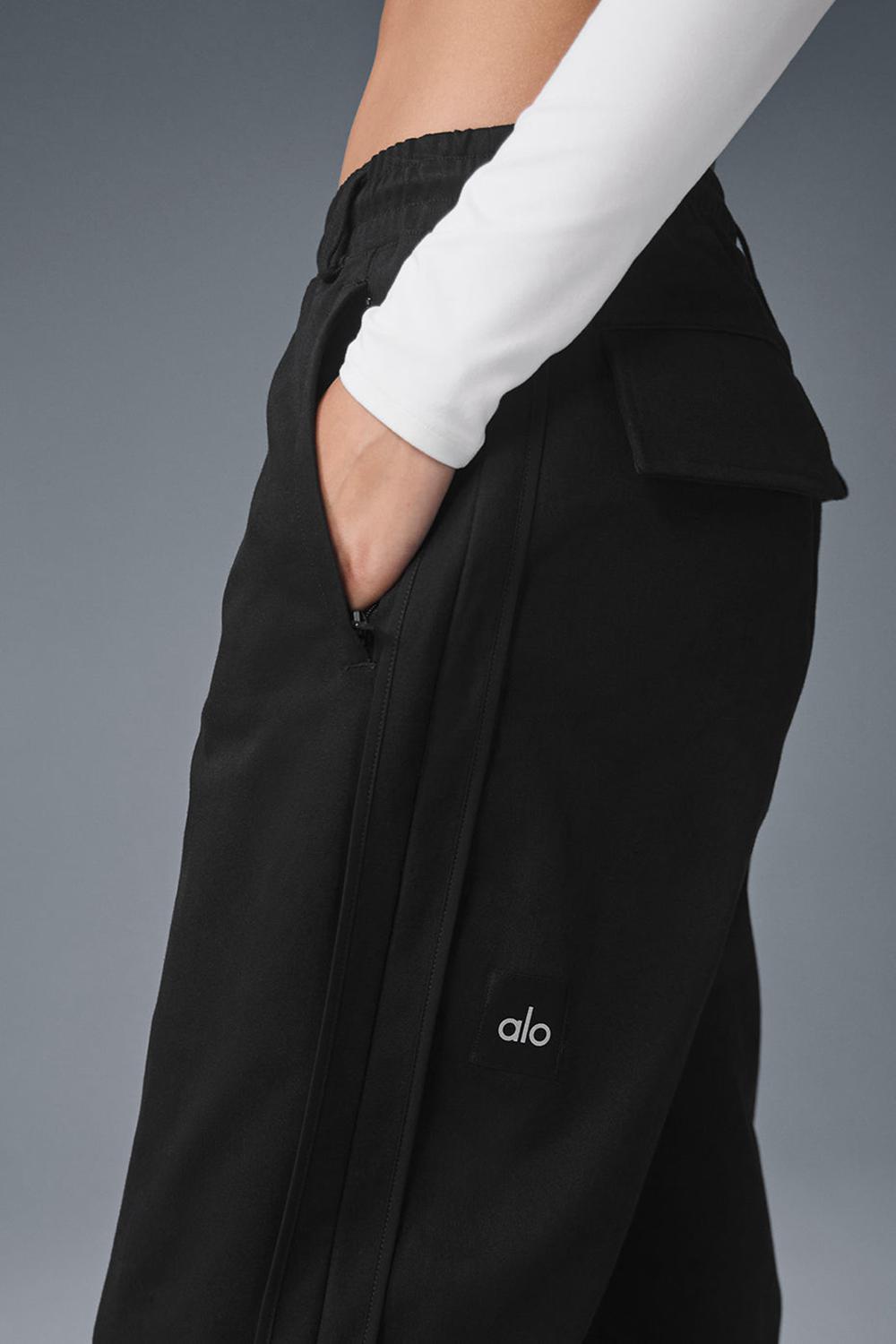 Alo Yoga Edition Sueded Straight Leg Naisten Housut Mustat | Suomi  1467-JRIWP