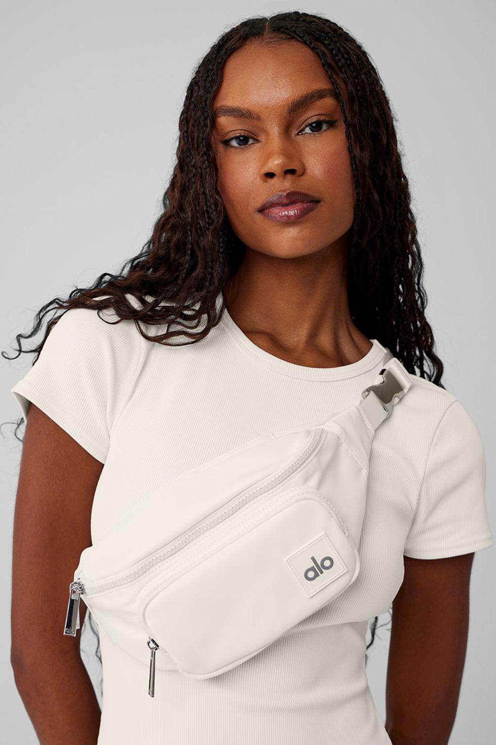 Alo Yoga Explorer Fanny Pack Naisten Bum Bags Ivory | Suomi  3694-PDVGX