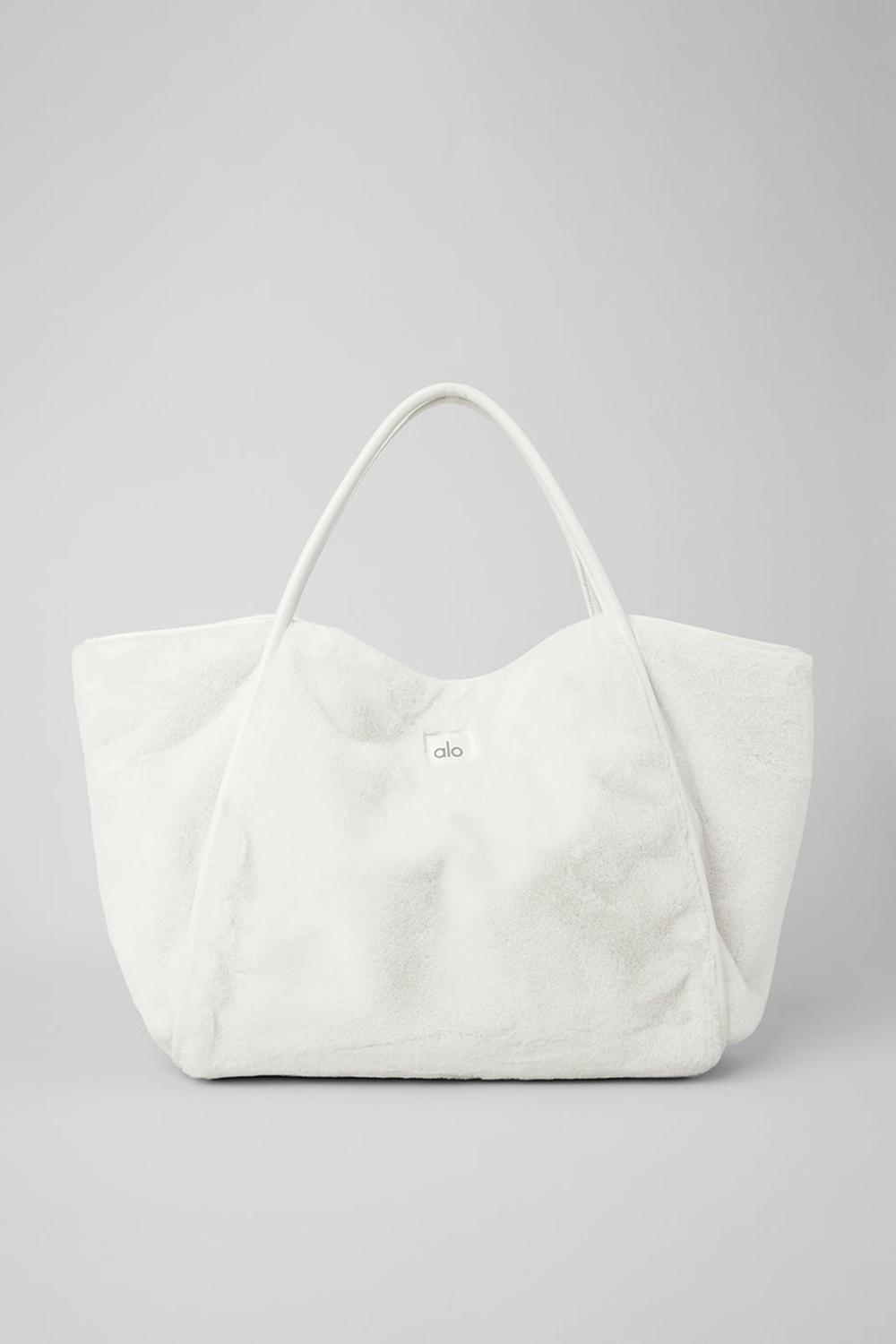 Alo Yoga Faux Fur Naisten Kangaskassit Ivory | Suomi  1375-YGQMX