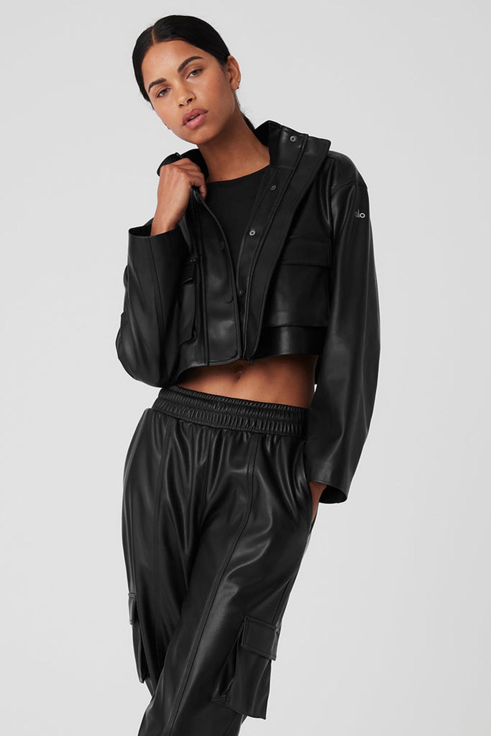 Alo Yoga Faux Leather Power Hour Naisten Takit Mustat | Suomi  3847-TPSWI
