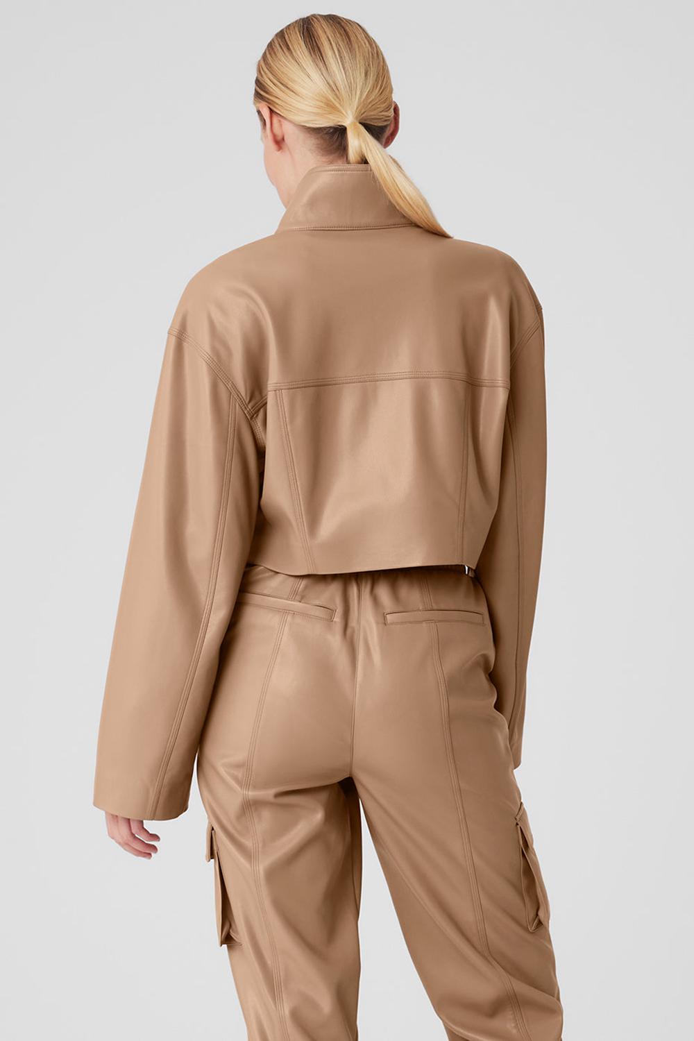 Alo Yoga Faux Leather Power Hour Naisten Takit Toasted Almond | Suomi  2719-YBXFN