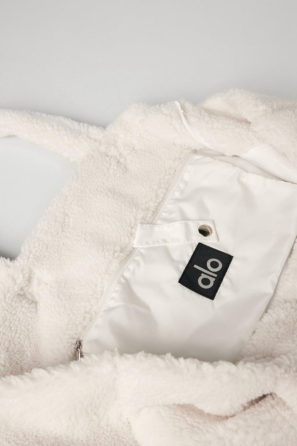 Alo Yoga Foxy Sherpa Naisten Kangaskassit Ivory | Suomi  7619-ZOWXM