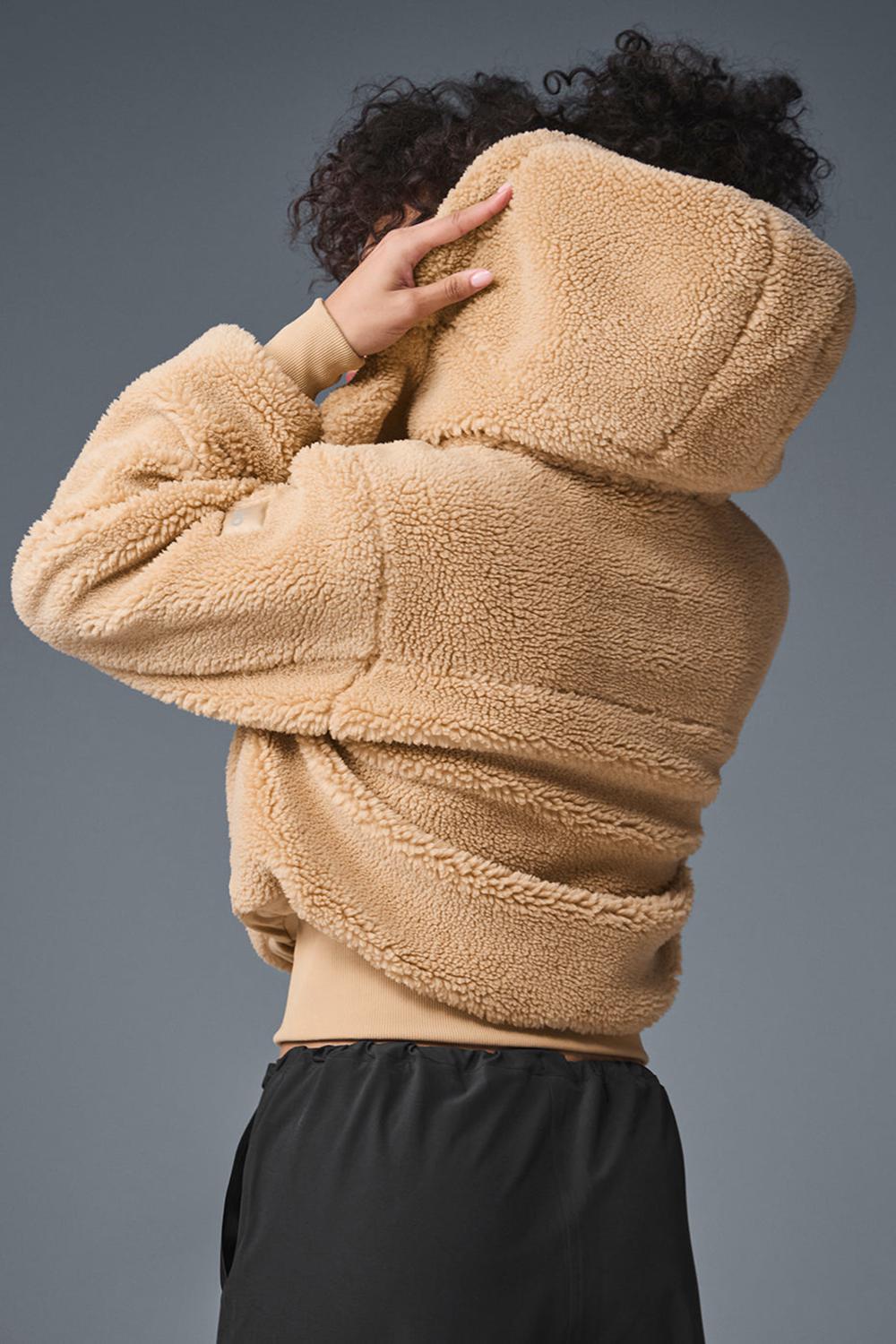 Alo Yoga Foxy Sherpa Naisten Takit Camel | Suomi  6519-XVLRI