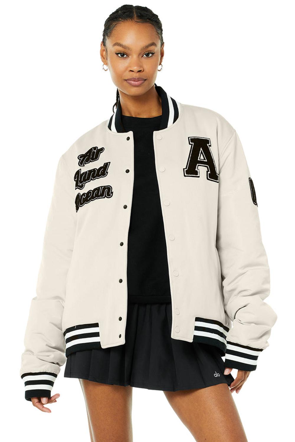 Alo Yoga G.O.A.T Naisten Takit Bone | Suomi  6250-ARWDN