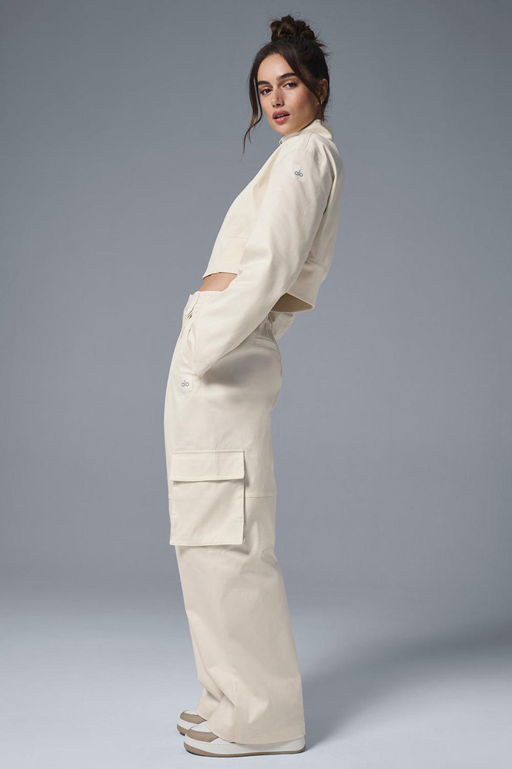 Alo Yoga High-Waist Night Out Cargo Naisten Housut Ivory | Suomi  3580-NGMJP