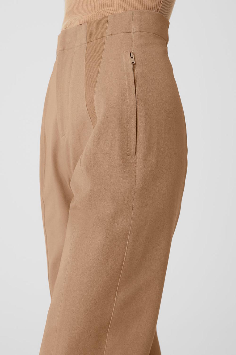 Alo Yoga High-Waist On Point Moto Naisten Housut Toasted Almond | Suomi  1570-MUEWG