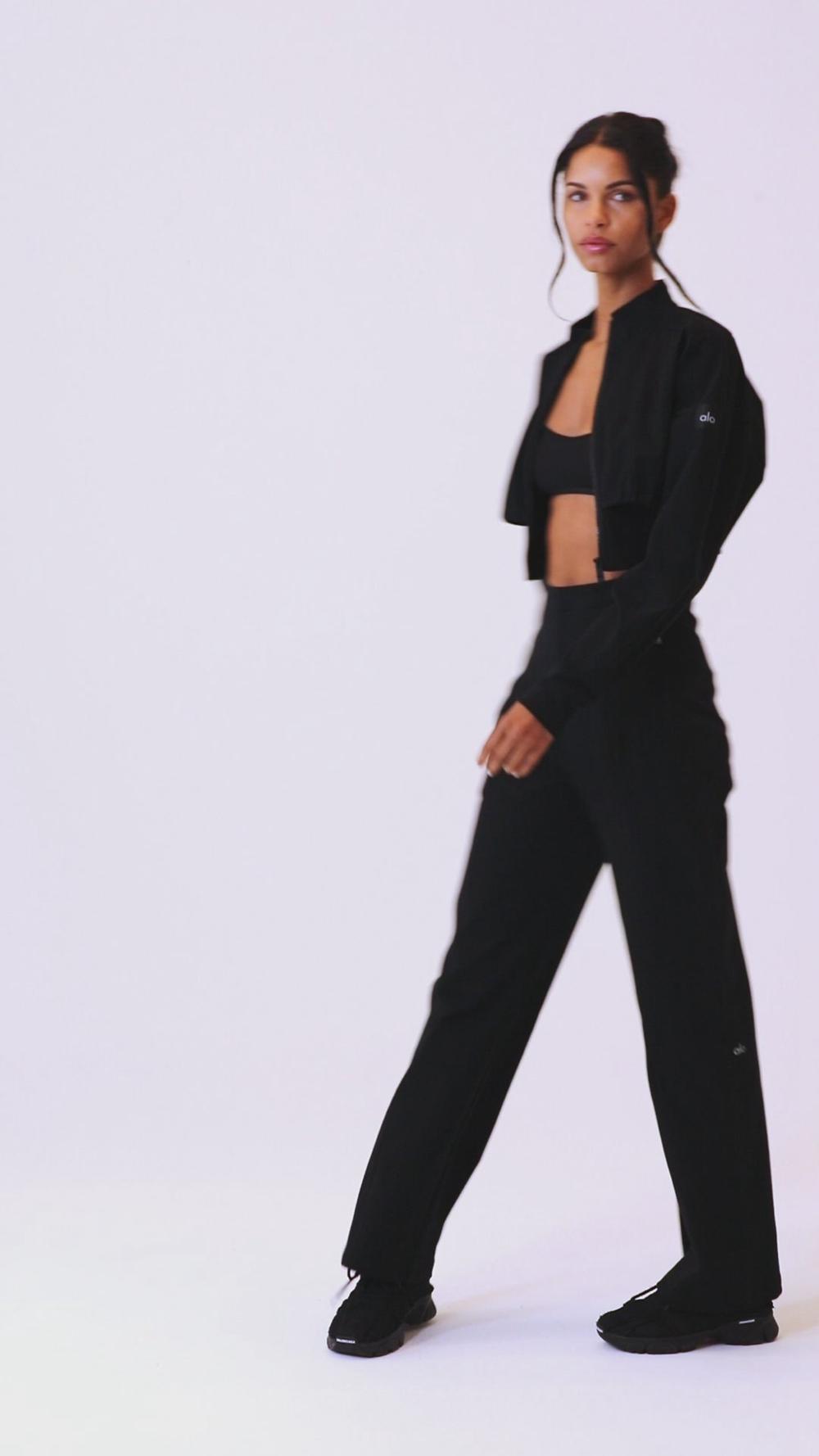 Alo Yoga High-Waist On Point Moto Naisten Housut Toasted Almond | Suomi  1570-MUEWG