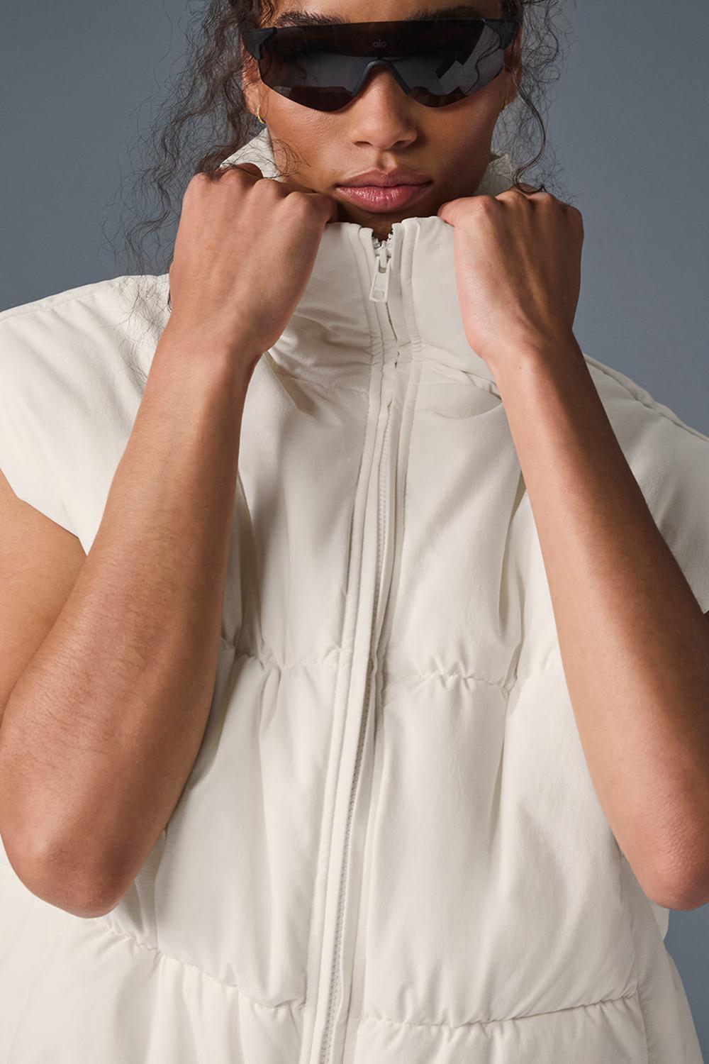 Alo Yoga Incline Naisten Liivi Ivory | Suomi  7104-OICVE