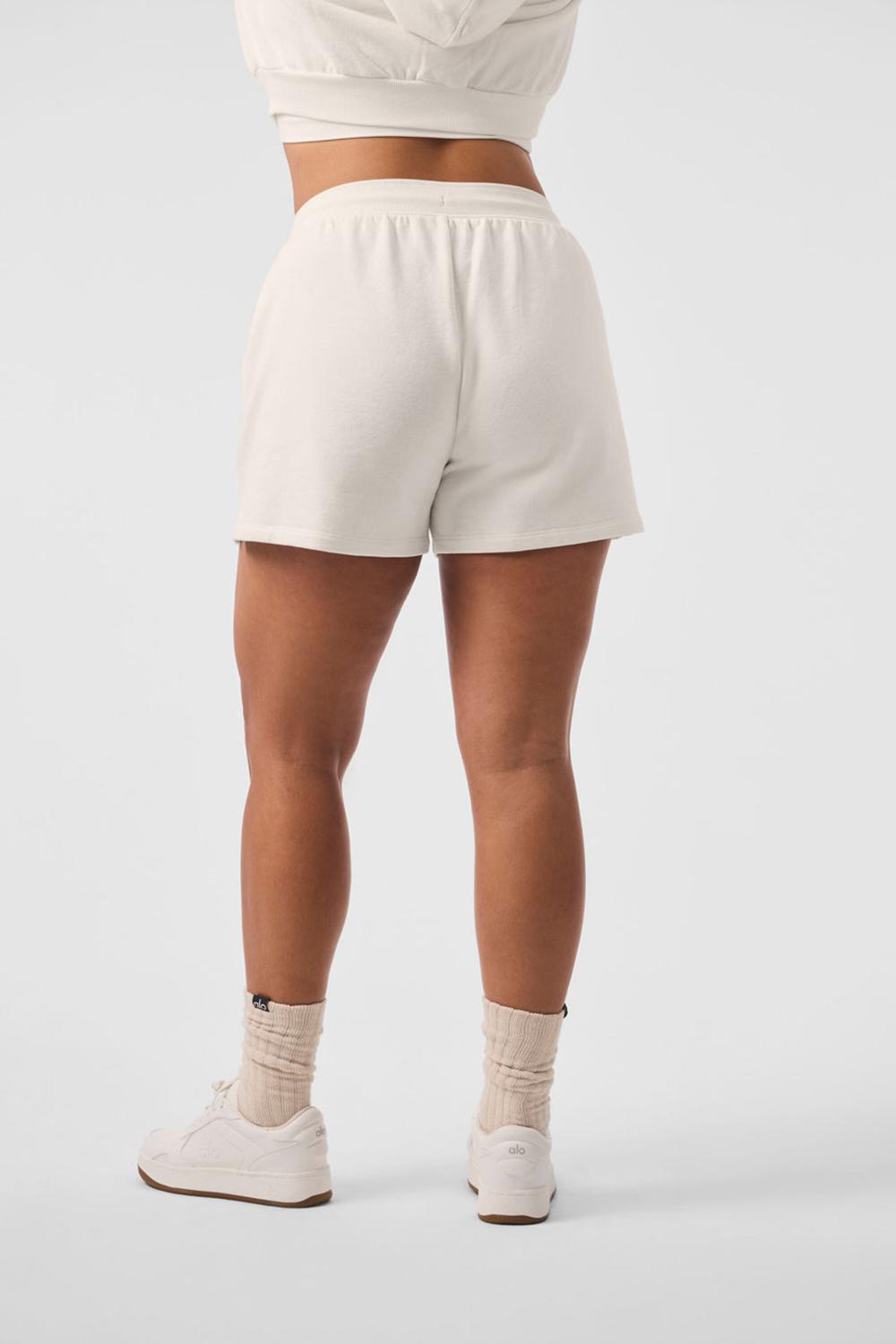 Alo Yoga Low Key Sweat Naisten Shortsit Ivory | Suomi  7645-WQPDU