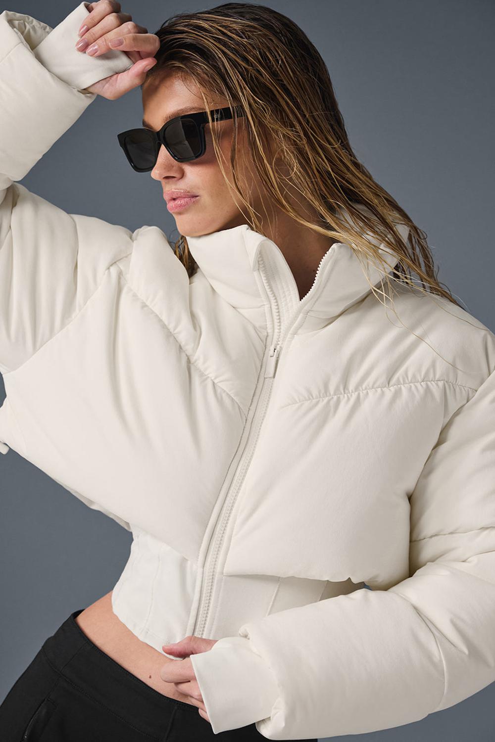 Alo Yoga Main Act Corset Naisten Puffer Takki Ivory / Ivory | Suomi  4921-NXIAF