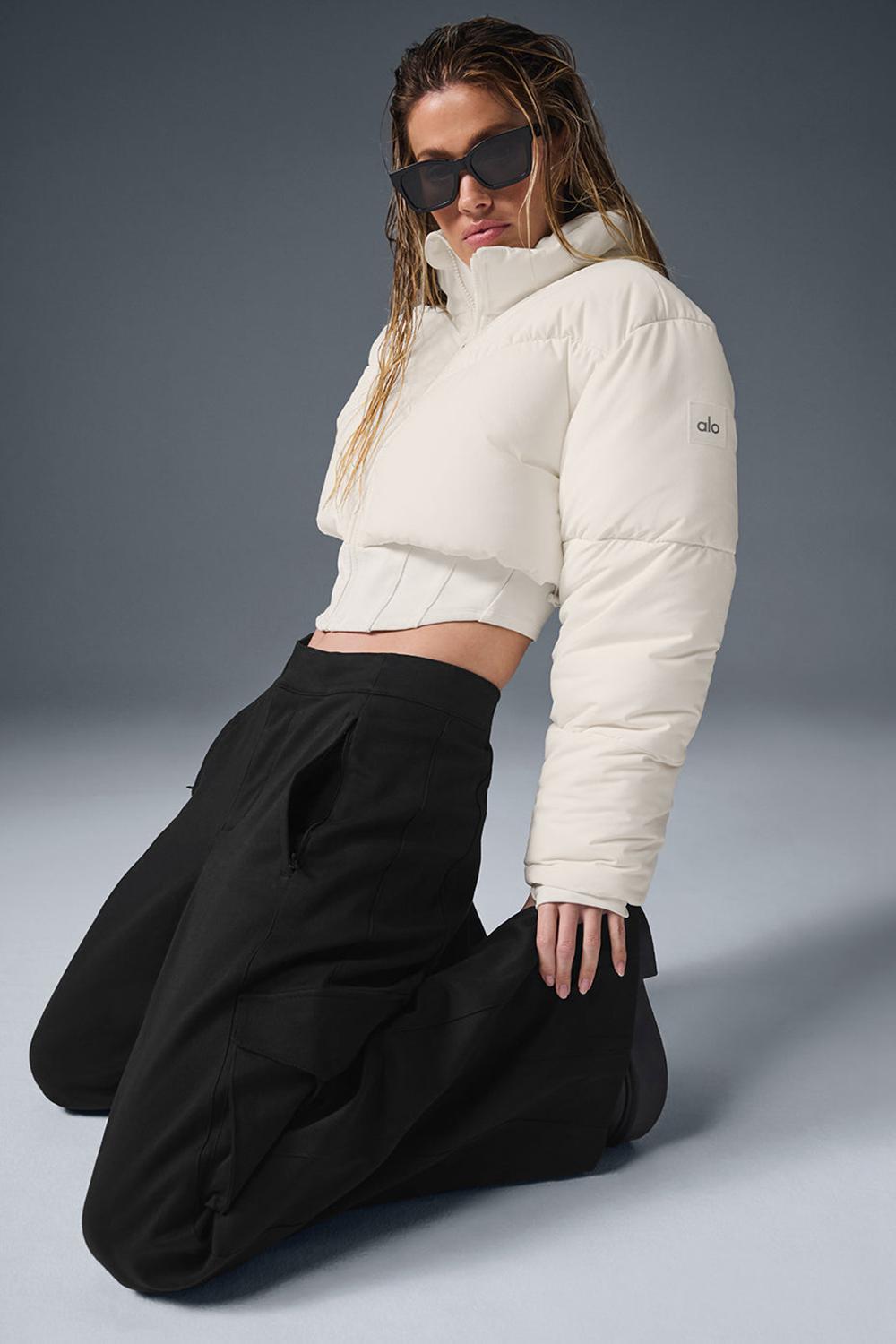 Alo Yoga Main Act Corset Naisten Puffer Takki Ivory / Ivory | Suomi  4921-NXIAF