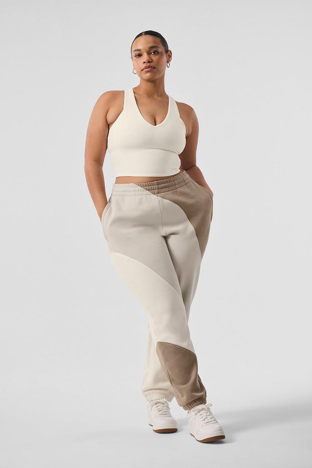 Alo Yoga Make Waves Naisten Collegehousut Ivory / Bone / Gravel | Suomi  8156-HCUKX