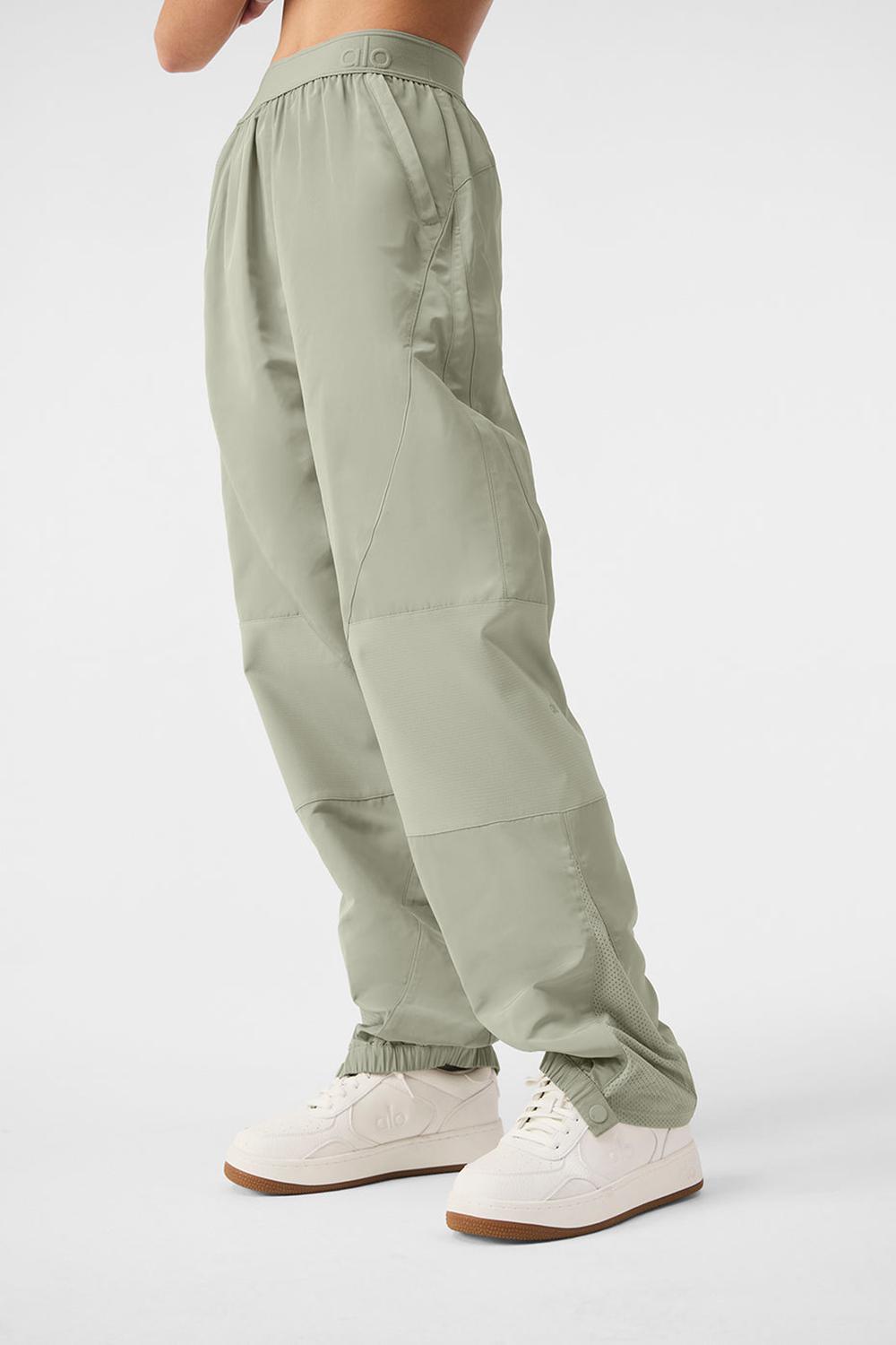 Alo Yoga Mixed Media Reinvention Naisten Jogger Housut Limestone | Suomi  8739-GQRVW