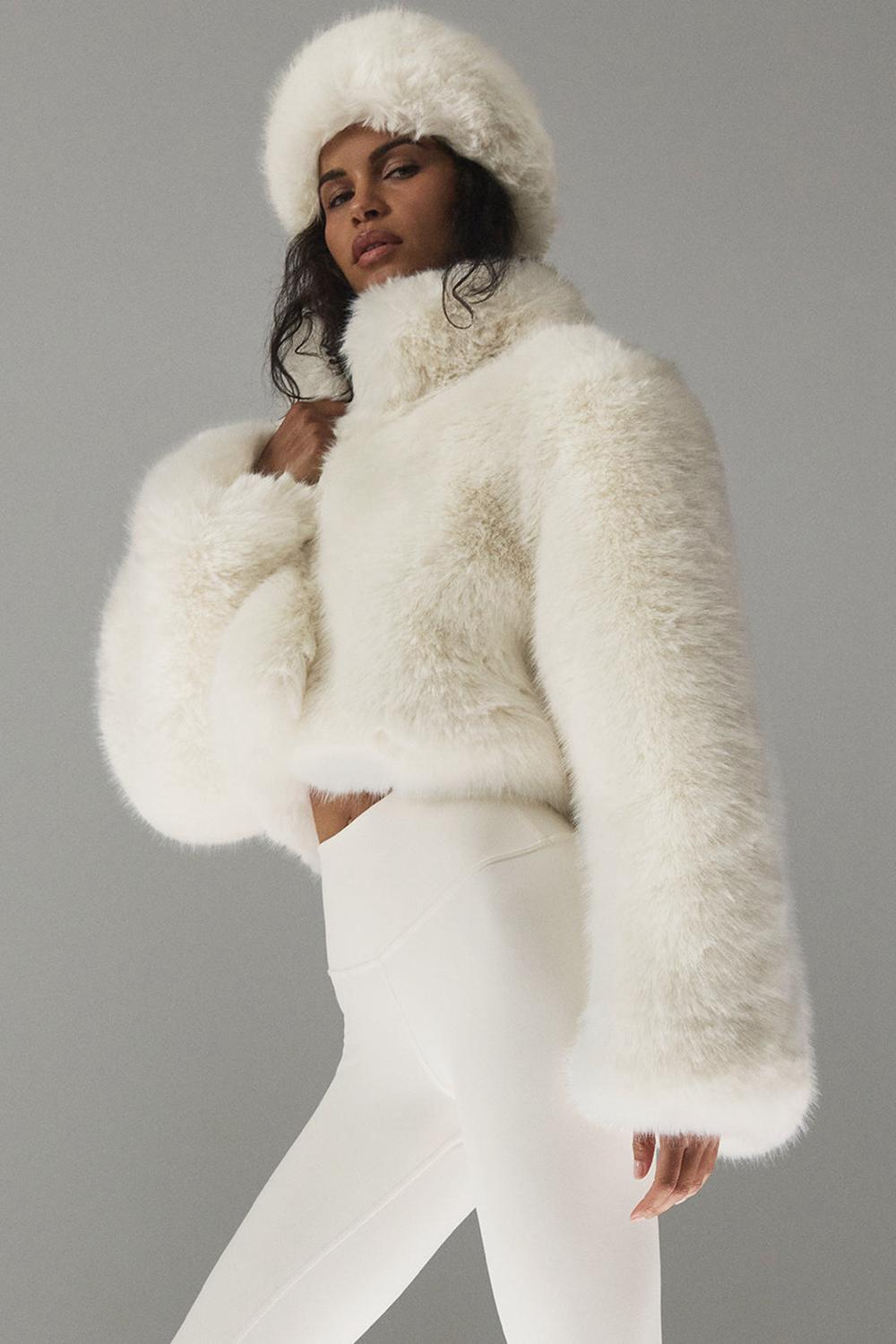 Alo Yoga Opulent Faux Fur Cropped Naisten Takit Ivory | Suomi  6190-DWMQK