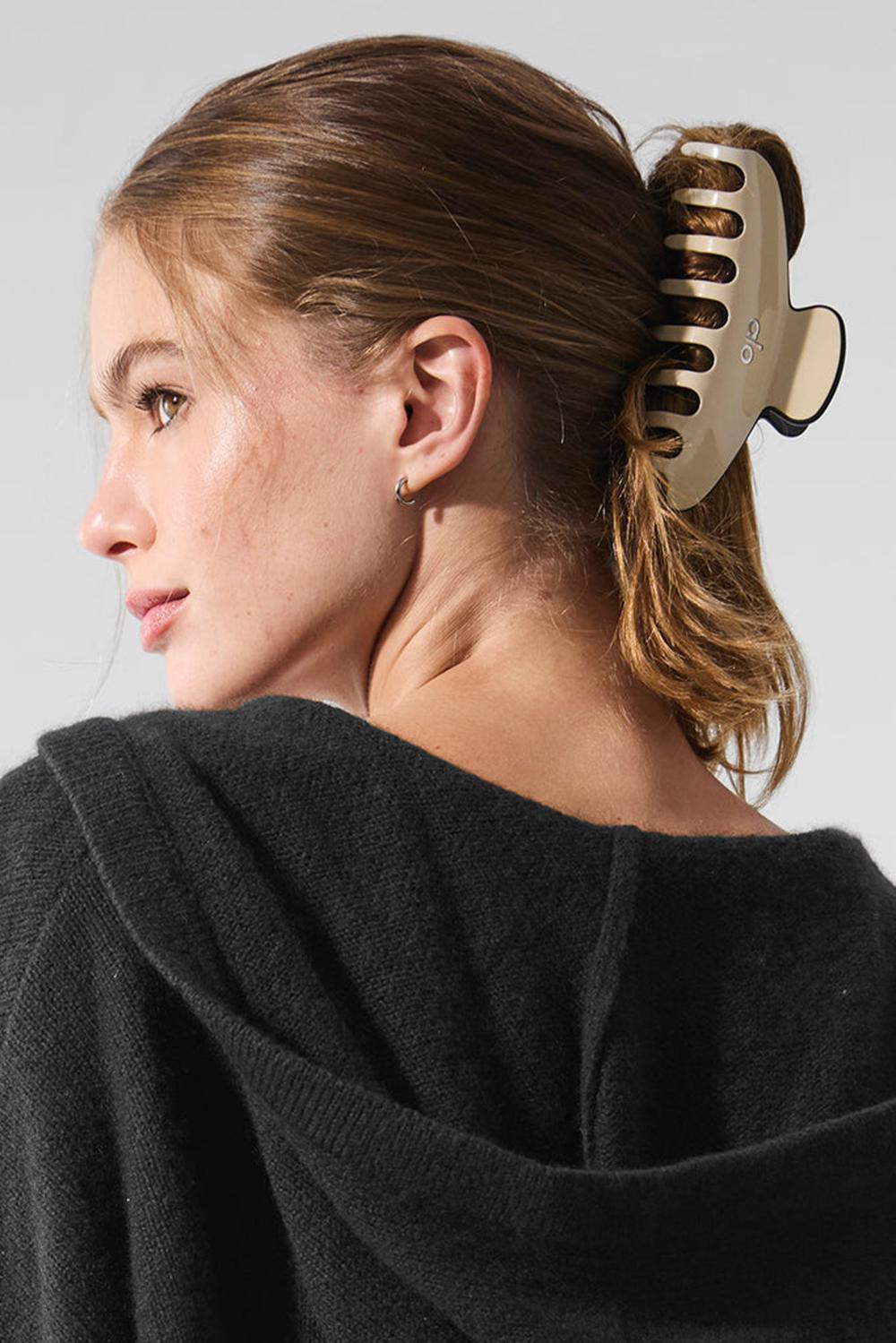Alo Yoga Outline Claw Clip Naisten Hair Claw Mustat | Suomi  4370-PLJWY