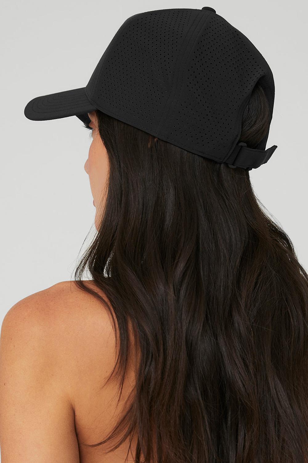 Alo Yoga Performance District Miesten Trucker Lippis Mustat Valkoinen | Suomi  7382-YFVIR
