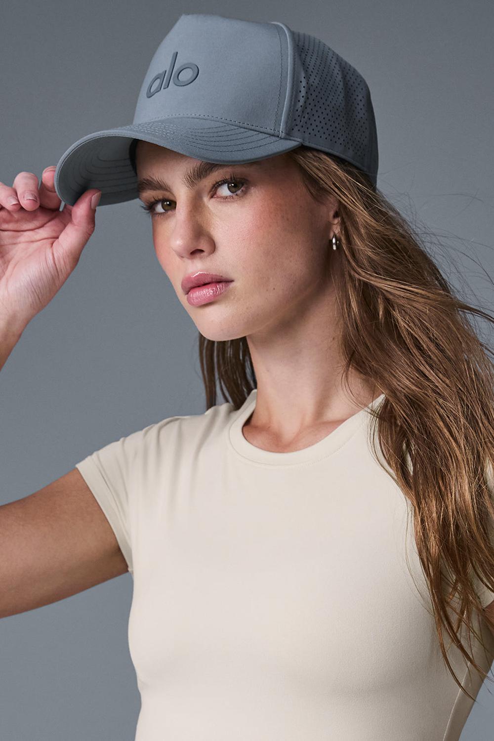 Alo Yoga Performance District Naisten Trucker Lippis Harmaat | Suomi  0245-FNSCB