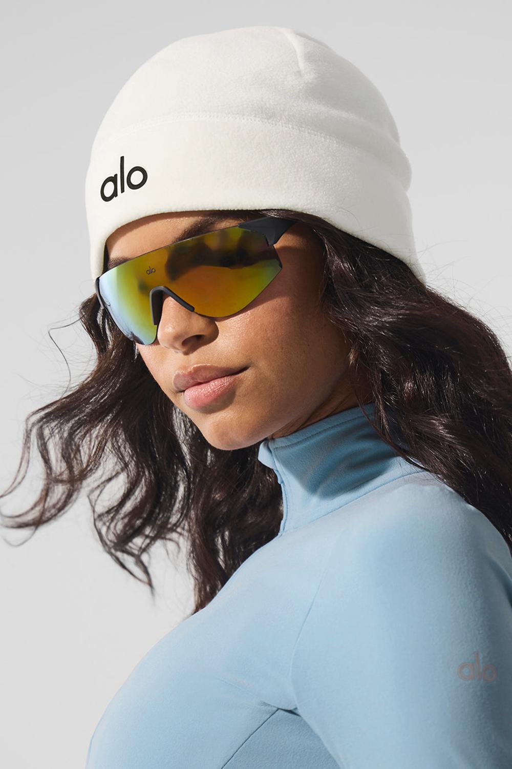 Alo Yoga Performance Fleece Naisten Pipo Ivory | Suomi  5908-KOFJH