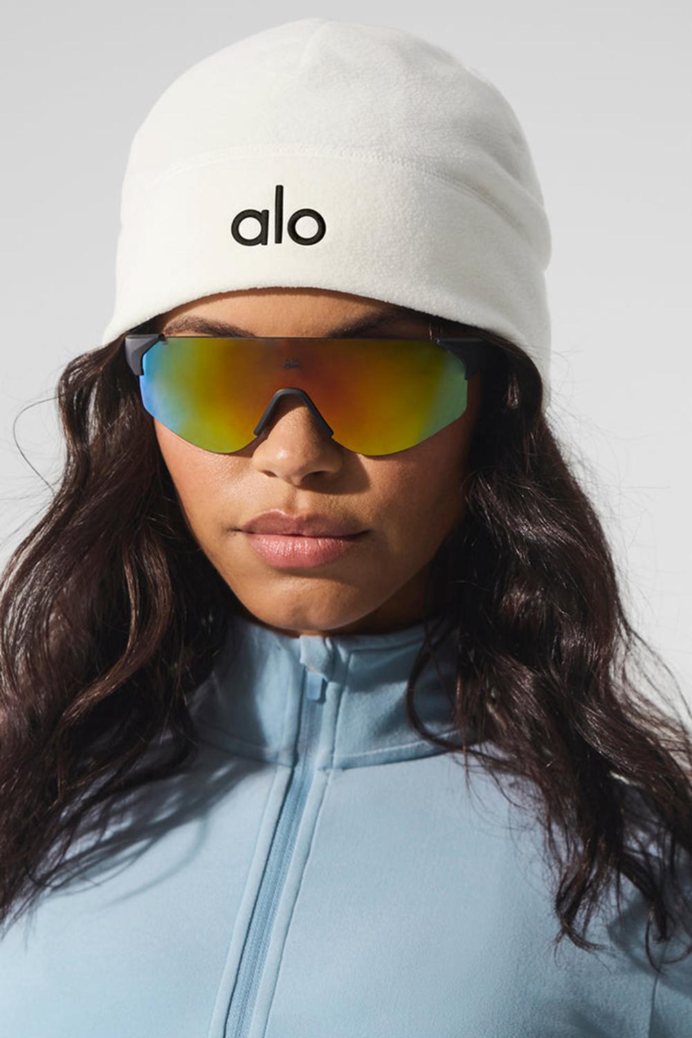 Alo Yoga Performance Fleece Naisten Pipo Ivory | Suomi  5908-KOFJH