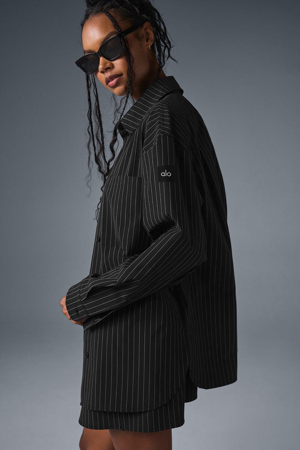 Alo Yoga Pinstripe Daylight Button Down Naisten Pitkähihainen Mustat Titaani | Suomi  6405-KCDOH