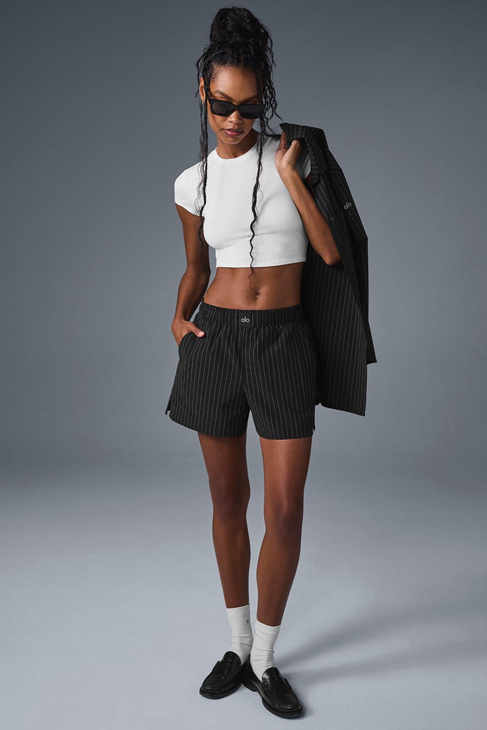 Alo Yoga Pinstripe Daylight Naisten Boxer Mustat Titaani | Suomi  8349-YQBGL