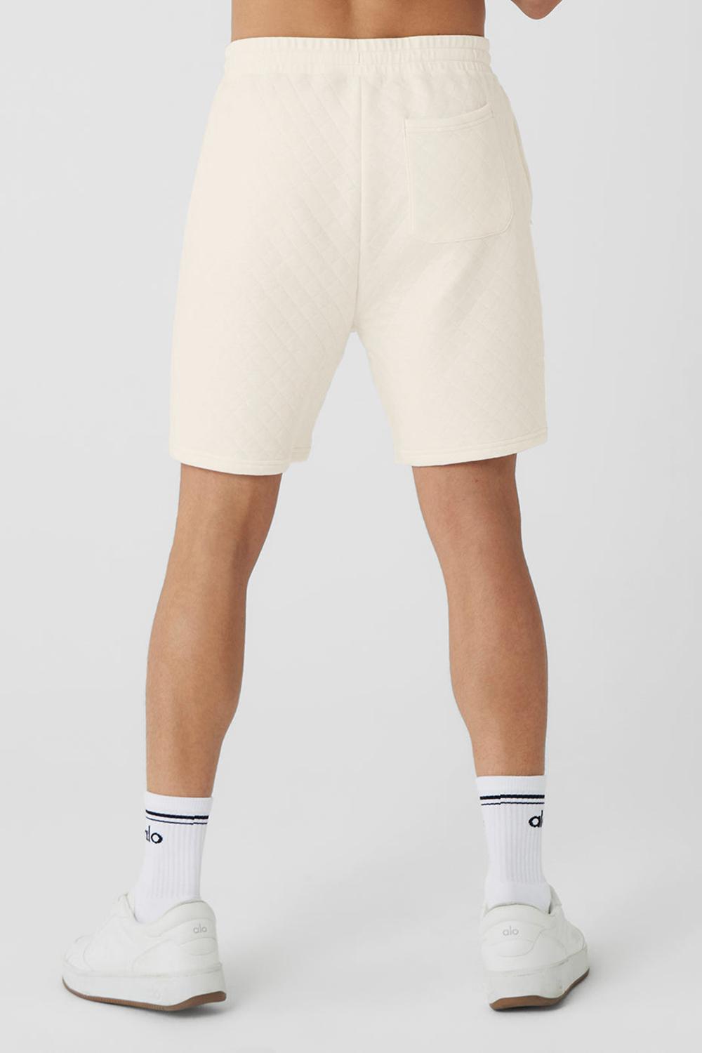 Alo Yoga Quilted Stadium Miesten Shortsit Ivory | Suomi  8094-OERKV