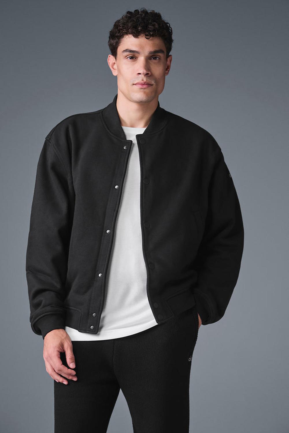 Alo Yoga Renown Varsity Miesten Takit Mustat | Suomi  7690-FOLAB