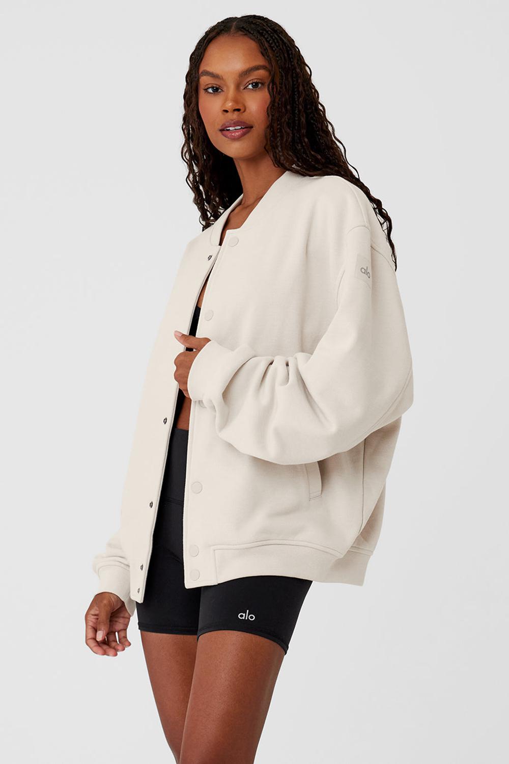 Alo Yoga Renown Varsity Naisten Takit Bone | Suomi  9867-QXRSV
