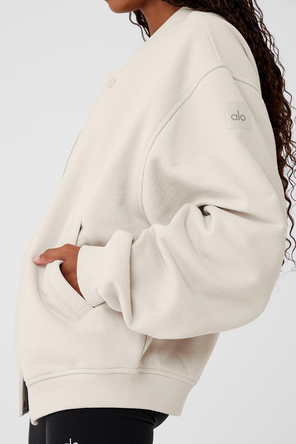 Alo Yoga Renown Varsity Naisten Takit Bone | Suomi  9867-QXRSV