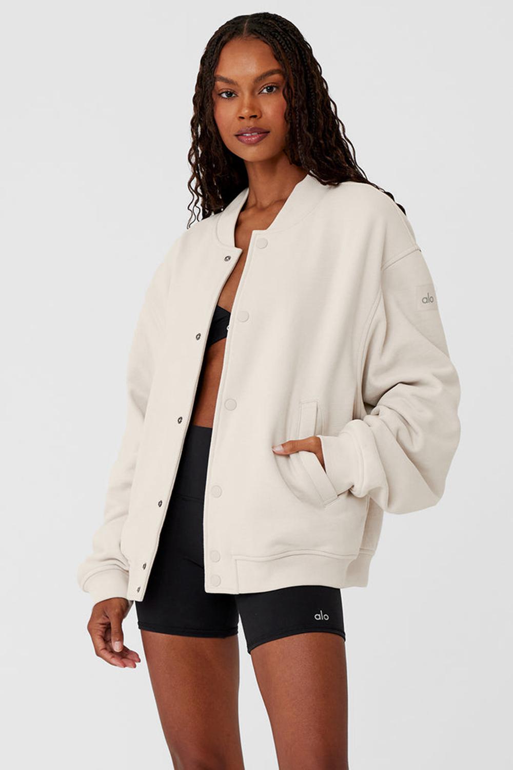 Alo Yoga Renown Varsity Naisten Takit Bone | Suomi  9867-QXRSV