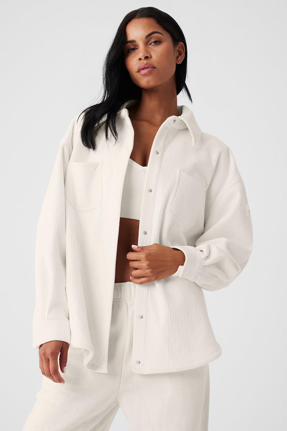 Alo Yoga Ribbed Velour Mountain Side Shacket Naisten Takit Ivory | Suomi  4326-RIKDA