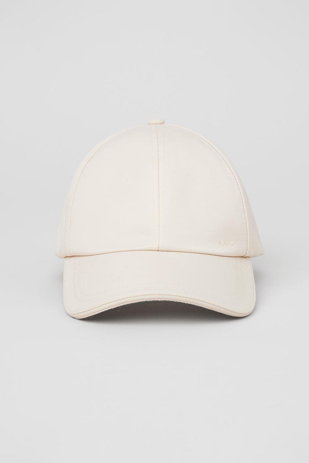Alo Yoga Satin Off-Duty Naisten Lippis Creme | Suomi  5794-OEWJT