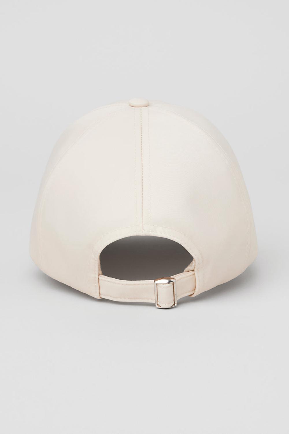 Alo Yoga Satin Off-Duty Naisten Lippis Creme | Suomi  5794-OEWJT